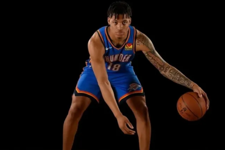 星空体育app-山东官宣新小外！约翰逊攻坚强悍能内能外，防守全面，值得期待！